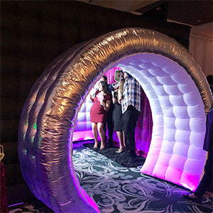 SAYOK Inflatable Party Tent Inflatable Nightclub White Inflatable Camera Photo Booth Enclosure Inflatable Cube Tent for Event, Show, Exhibition, Bars, Clubs, Tourism, Parties