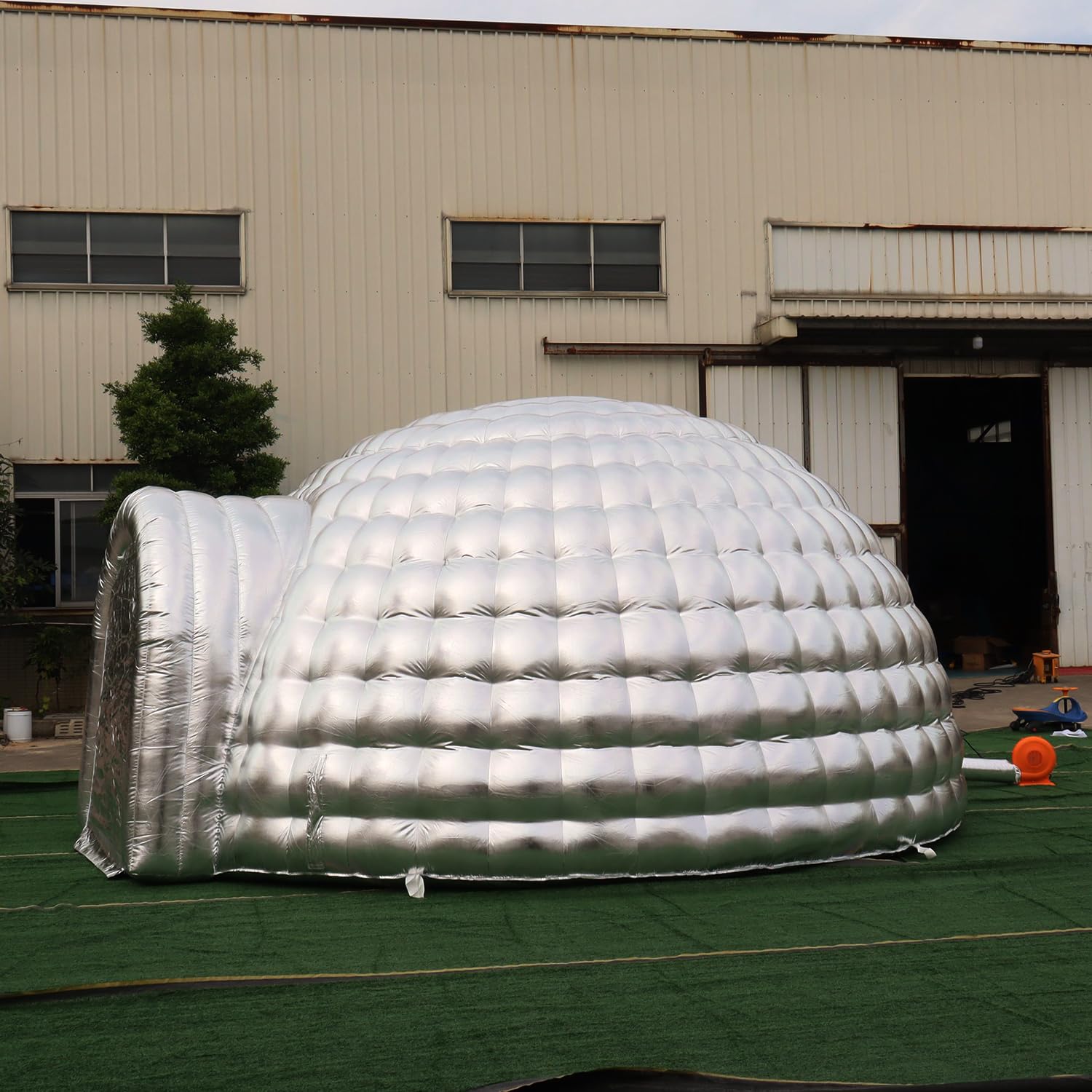 SAYOK Outdoor Portable Inflatable Igloo Dome Tent with Led Light for Party Wedding Event Camping
